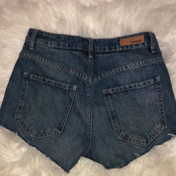 Denim shorts - Picture 3 of 3